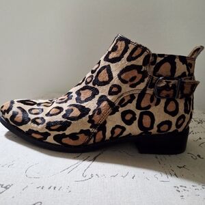 Blondo Tami Ankle Boots Leopard Print Waterproof Size 7.5